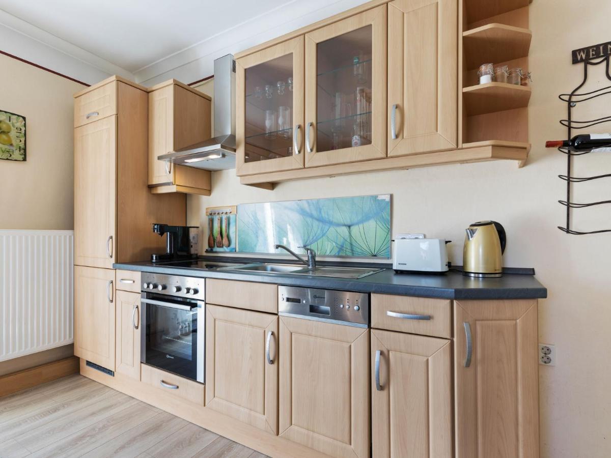 Elegant Apartment With Garden In Gingst Стая снимка